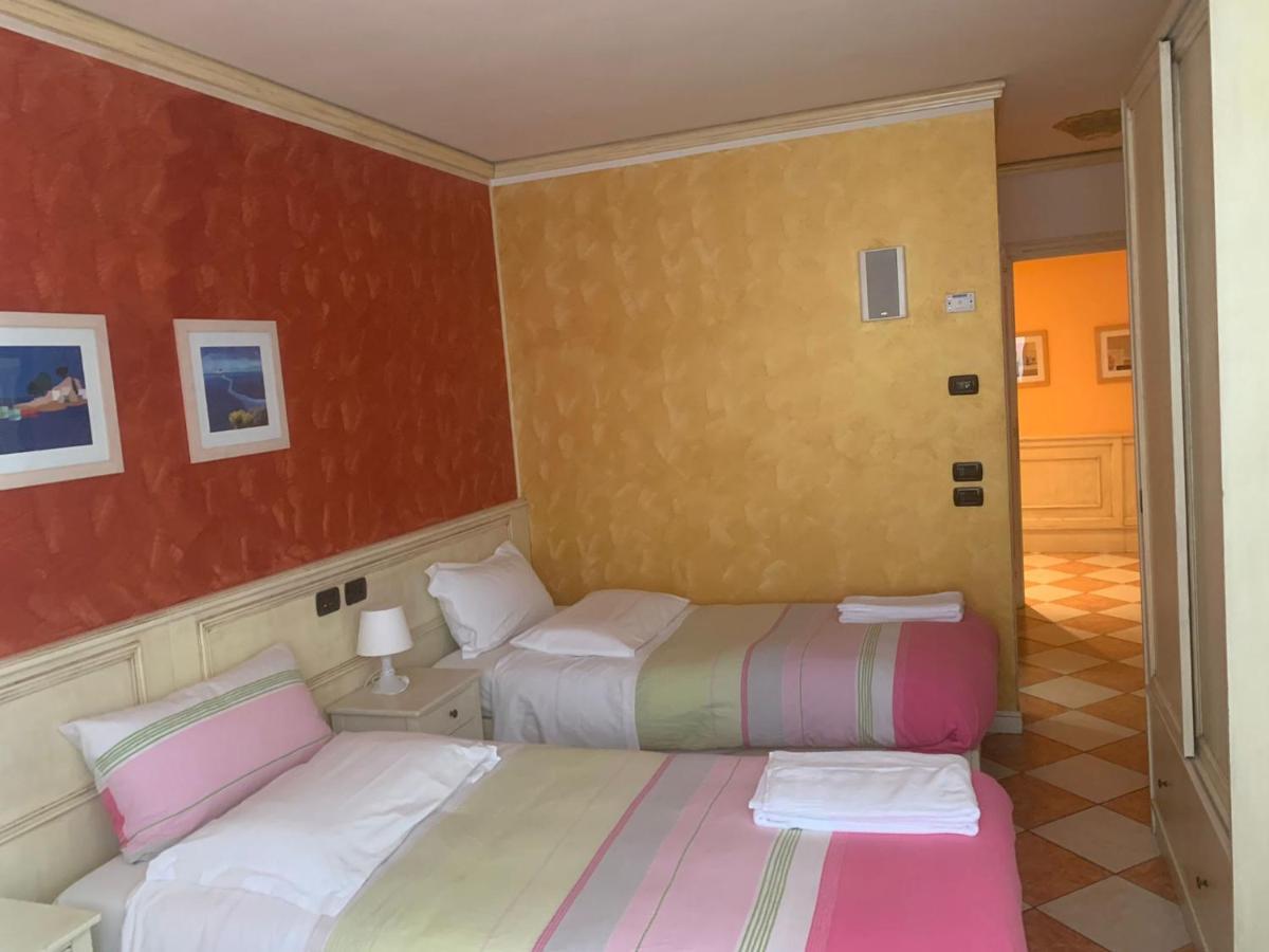 Hotel Due Colonne Сан-Боніфачо Екстер'єр фото