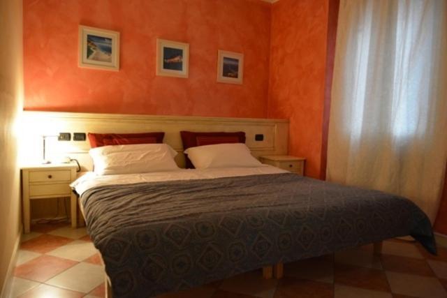 Hotel Due Colonne Сан-Боніфачо Номер фото