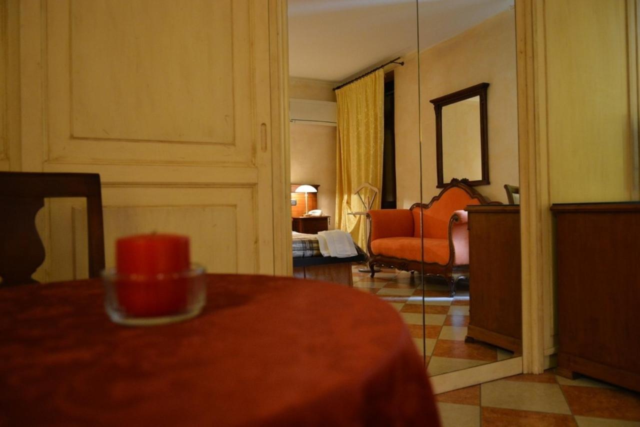 Hotel Due Colonne Сан-Боніфачо Номер фото